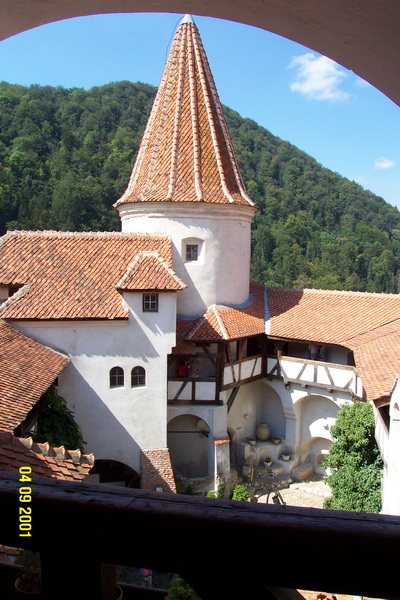 2001-09-04 12-18-21.JPG - RO Bran